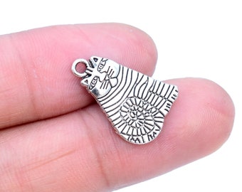 20 pcs Fat Cat Charm Antique Silver Tone   (61238-2043)