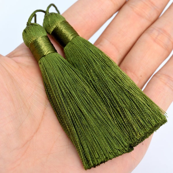 2 Tassels 3.14" / 8cm Artificial Silk Mala Tassel Moss Green Color  (60735-014)