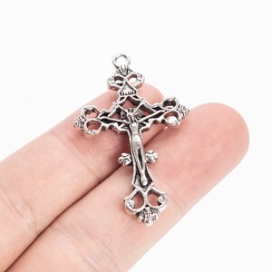 10 Kreuz Charm Antik Silber Ton (66738-2497)
