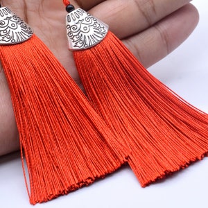 4 kwasten 8 cm polyester mala kwastje metalen platte driehoekige dop rode kleur (60625-027)