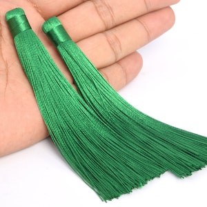 4 Tassels 4.75&quot; / 12cm Polyester Mala Tassel Grass Green Color (60805-034)