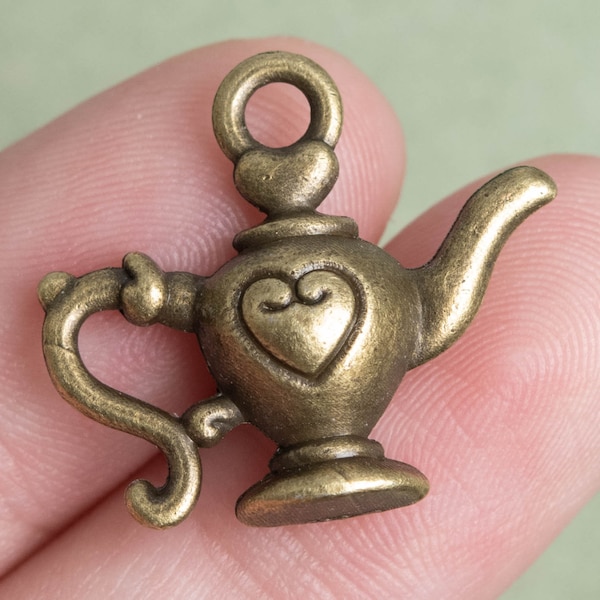10 3D Herz Teekanne Charme antike Bronze Ton (64858-1604)