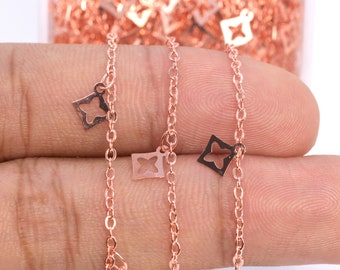 Cadena de eslabones con forma de cuadrado y diseño floral de 1 pie, de latón en tono oro rosa (30005-S41)