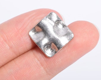 20 pcs 15x15mm Wavy Square Spacer Beads Antique Silver Tone (64565-2540)
