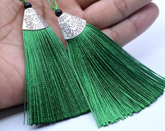 4 Tassels 3.14" / 8cm Polyester Mala Tassel Metal Flat Triangle Cap Green Color(60631-026)