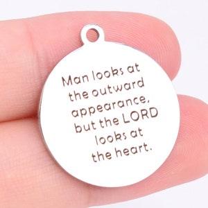 1 pcs Stainless Steel Biblical Quote Samuel 16:7 Coin Charm (40938-2165)