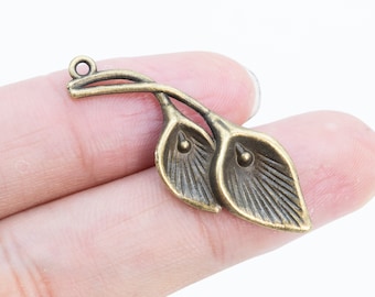 10 Calla Lily Flower Charm Antique Bronze Tone (64909-3153)