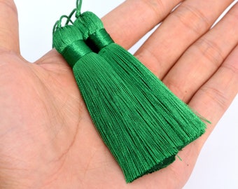 4 Tassels 3.14" / 8cm Artificial Silk Mala Tassel Grass Green Color  (60738-014)