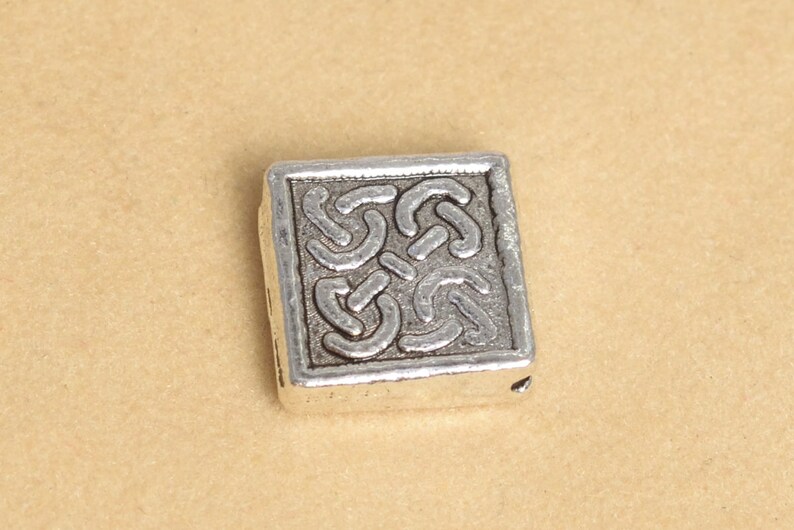 10 pcs 10x10mm Square Spacer Beads Antique Silver Tone 63585-2407