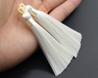 4 Tassels 3.54" / 9cm Polyester Mala Tassel with Top Loop Ivory Color (60830-051)