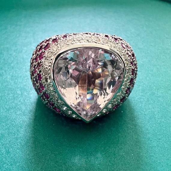 Spectacular kunzite statement ring with diamonds … - image 1