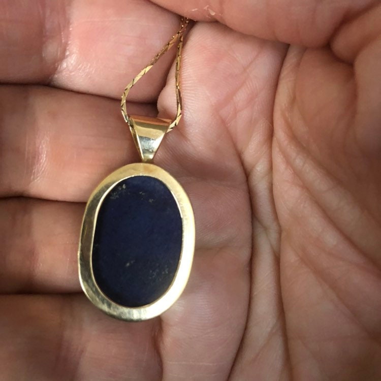 Large oval lapis pendant set in 14k yellow gold with 14k gold Etsy.de