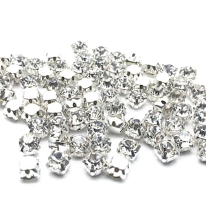 100pcs x 5mm Sew on Diamante Rhinestone Crystal Clear Studs in Silver Grade AAA Glass for Crafts & Arts Decoration