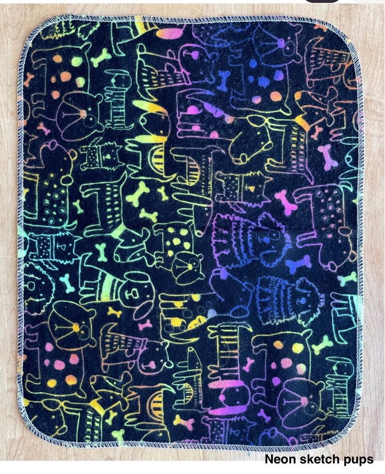 Wiederverwendbare, papierlose Küchentücher aus Baumwollflanell: Umweltfreundliches Küchentuch (25 x 30 cm) Neon sketched pups