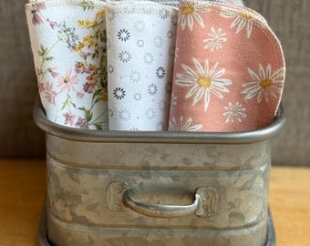 Cotton Flannel Paperless Napkins: Reusable Eco-Friendly Wipes 6”x7”.