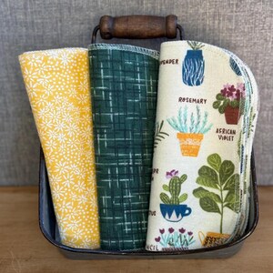 Patterned Flannel Cloth Napkins: Reusable 2-Ply Cotton Wipes, 12-Pack