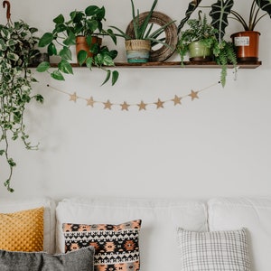 Metal star garland