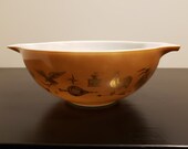 Vintage PYREX 4 Quart Nesting Mixing Bowl 444 Early American Brown with Gold Detail