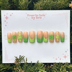Unhas francesas de trevo | Unhas de trevo de quatro folhas | Unhas do dia de São Patrício | Unhas de primavera | Unhas postiças | Unhas postiças | Unhas postiças |
