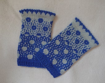 Pulse warmers hand knitted 'Dots' one size cuffs hand cuffs arm cuffs plant dyed