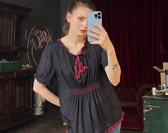 Vintage Peasant blouse, Embroidered Blouse, Boho Dark Cottagecore blouse