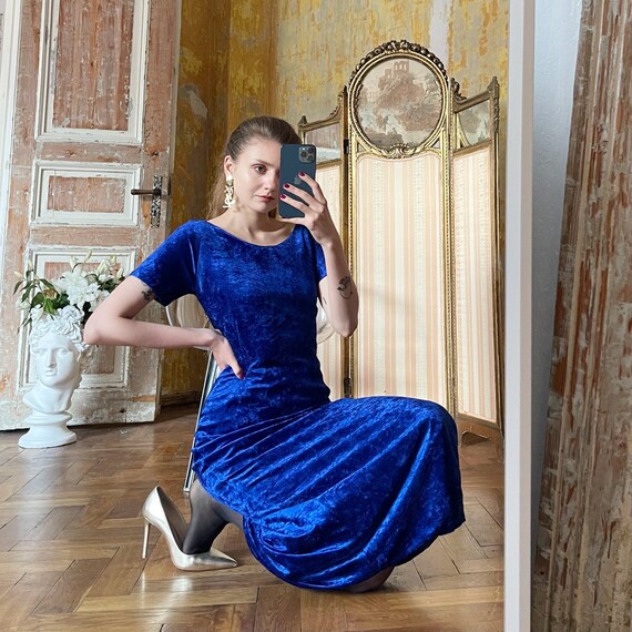 Vintage Blue Velvet Maxi Dress With 