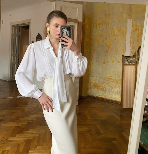 Vintage White Pussy Bow Blouse, White Secretary Bl