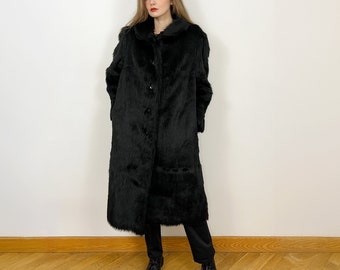 女性と男性のための黒のロングフェイクファーコート、モンゴルの毛皮の