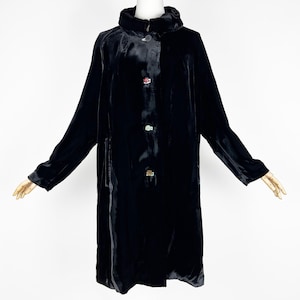 Vintage Italian Velvet Coat, Unique Buttons, Marina Sinibaldi Benatti Velvet cloak, Velvet jacket