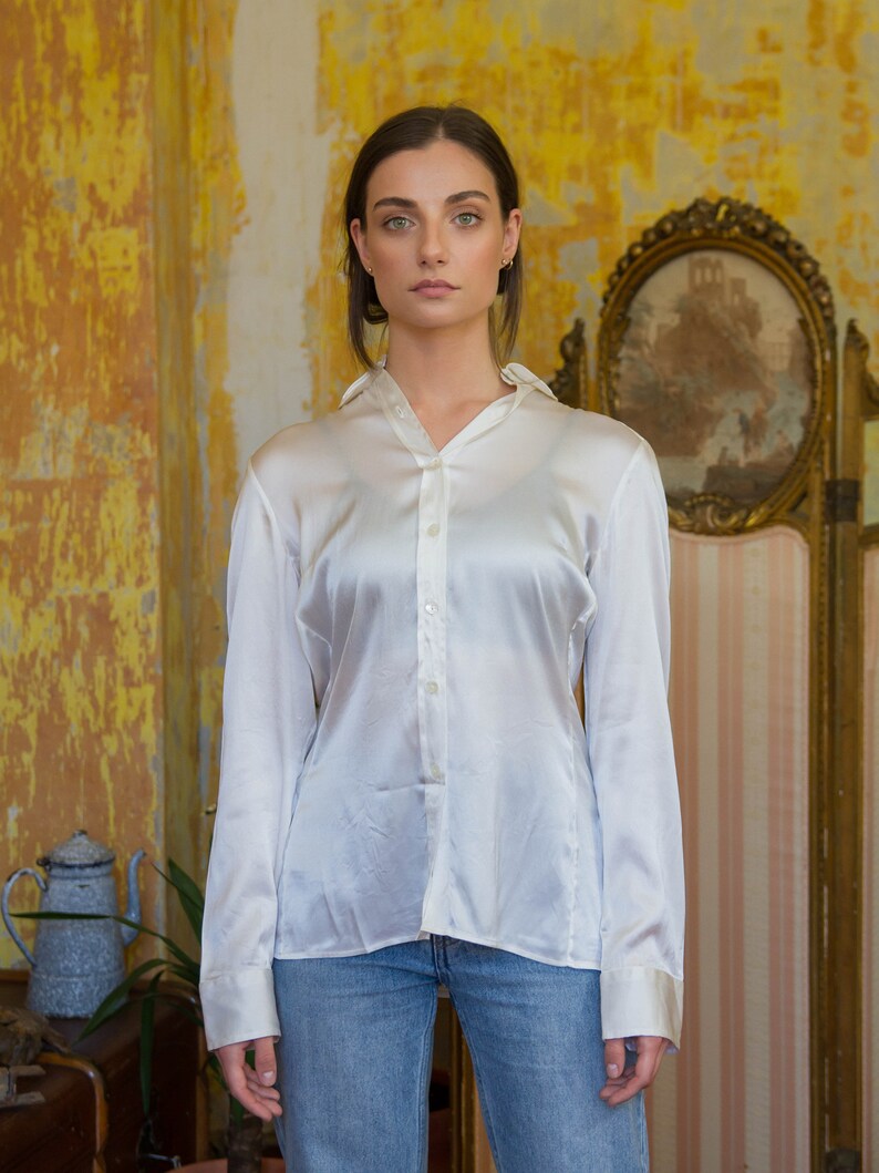 blouse for white pants