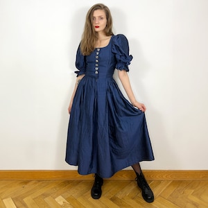 robe vintage en soie bleu marine, robe autrichienne, robe prairie, robe pure soie ajustée et robe évasée sombre cottagecore image 1