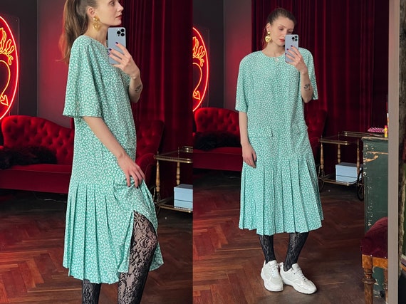 1980 s Mint Shift Dress With Shoulder Pads and Pleated Skirt