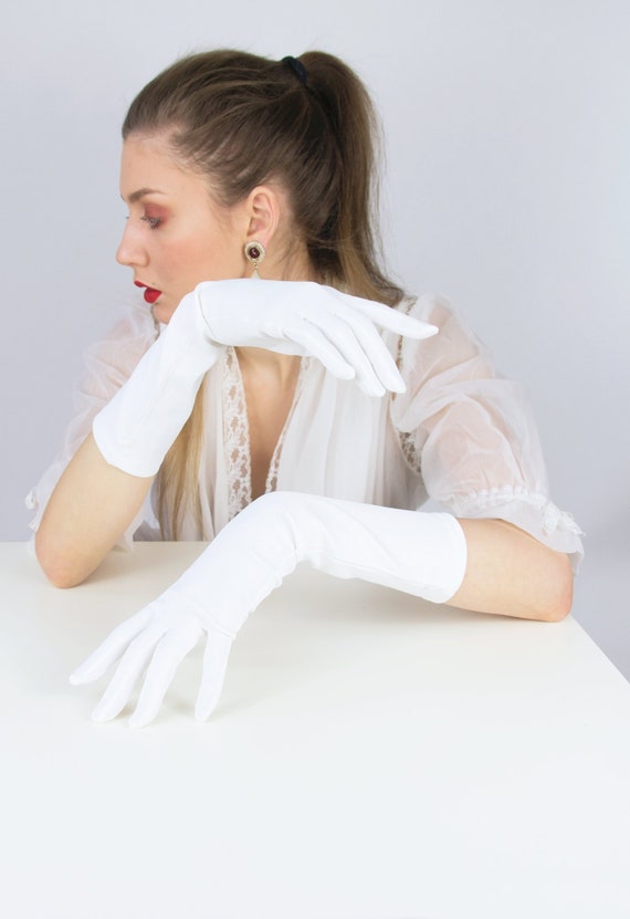 opera white gloves