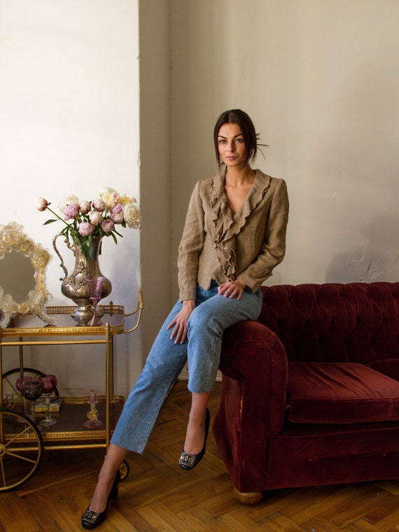 Vintage Beige Wool Blazer with Ruffles