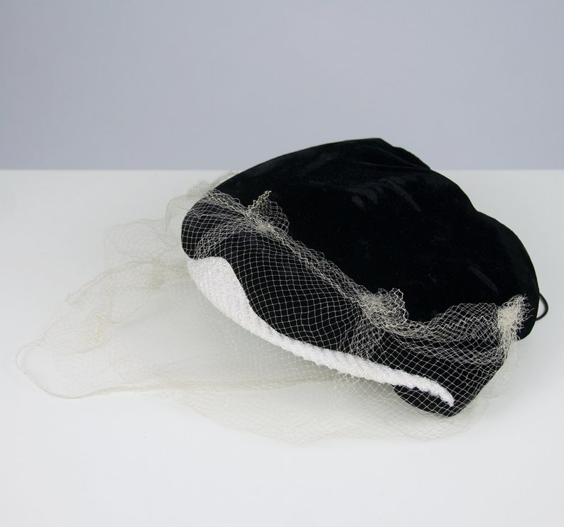 Black Velvet Hat Half Hat with Veil 1950s Hat Juliet Cap Crescent Hat Casque Hat Capulet Hat 1950s Accessories Vintage Hat with Veil