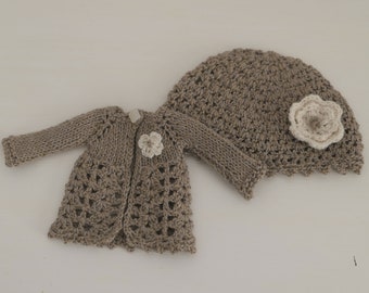 BLYTHE CARDIGAN and HAT.  Blythe top, blythe clothes. blythe outfit, blythe sweater, blythe cardigan