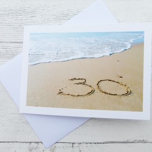 Tarjeta de felicitación de 30 en blanco de arena