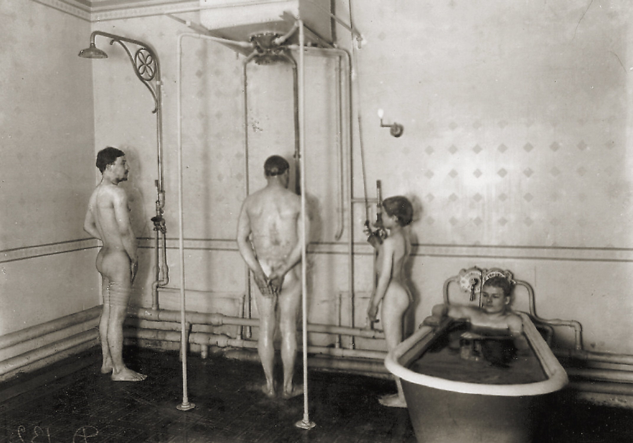 The banya steam bath is very important to russians фото 35