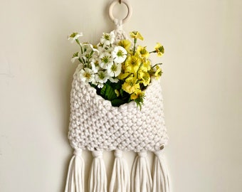 Mini Macrochet Pocket Wall Hanging, **PDF pattern only, NOT a finished product**, easy crochet pattern, crochet wall hanging