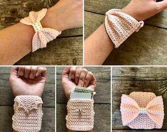 Bowtique Pocket, **PDF pattern only, NOT a finished product**, wrist wallet, crocheted wallet, crochet cuff, crochet bracelet