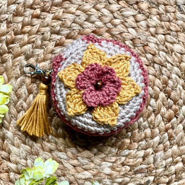 Flowerbud Case, **digital PDF pattern only, NOT a finished product**, crochet earbud case cover pattern
