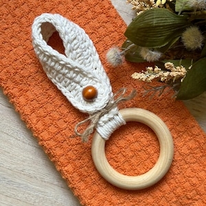 Crochet Towel Ring, Towel Topper, Kitchen Towel Holder, Wrap Around Towel Topper