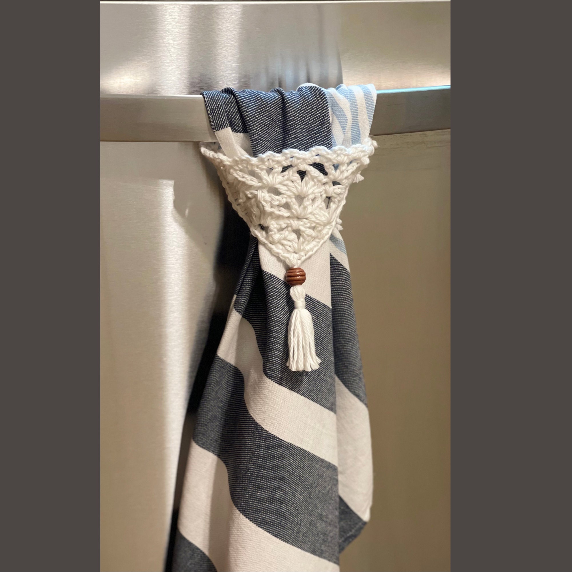 Hand Towel Holder Hand Towel Ring Self Adhesive Bathroom Kitchen Towel –  pocoro