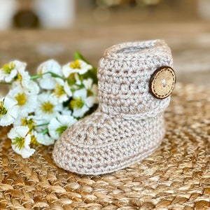 The Bailey Boots, **PDF pattern only, NOT a finished product, baby booties, unisex baby booties, baby shoes, baby boots