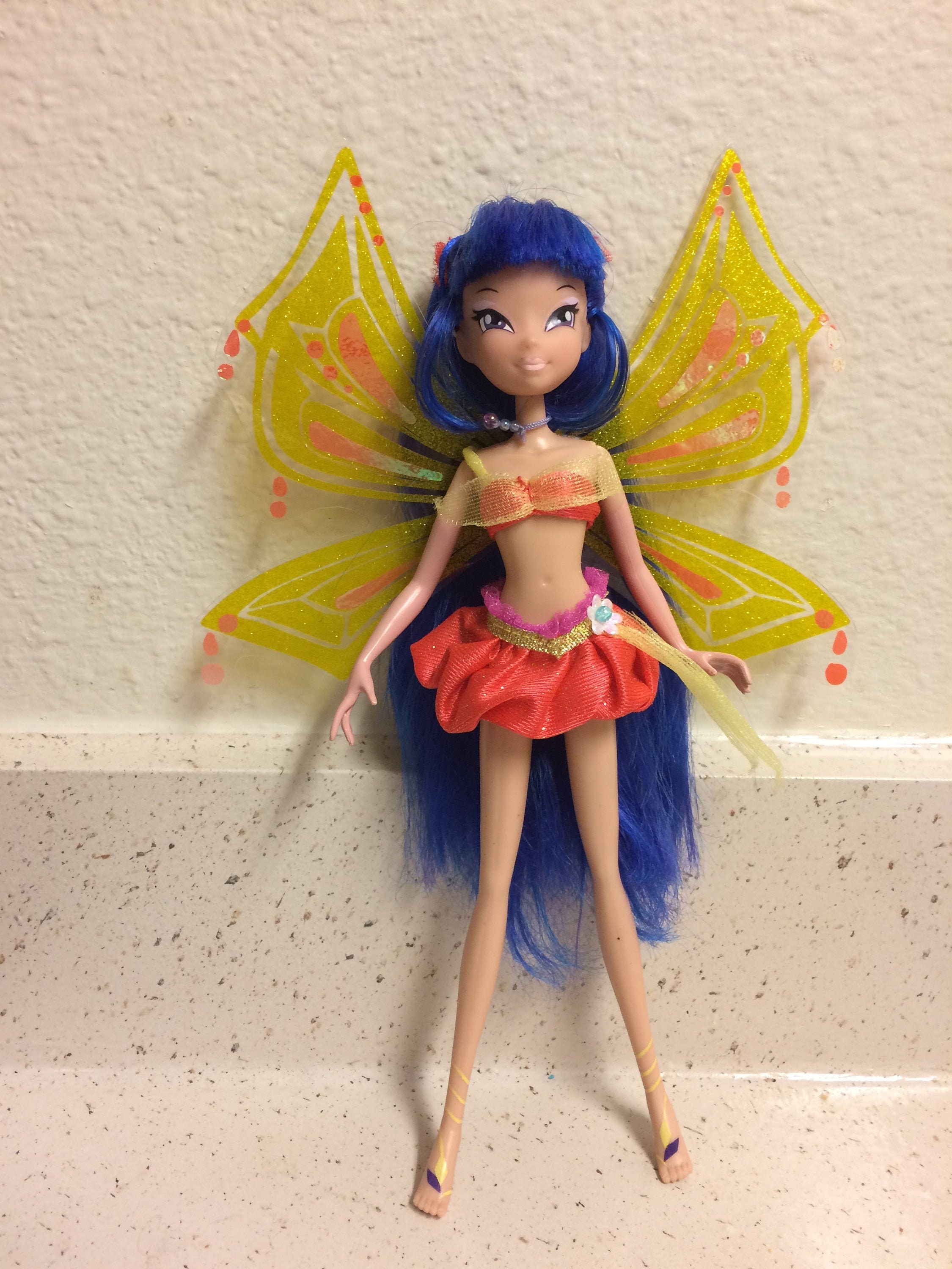 poupeé winx club enchantix