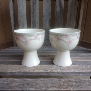 Vintage Royal Doulton Pedestal Bowls Lambethware Porcelain Bowls Pattern Mayfair Numbered LS1052 Height 4 1/2&quot; Set of 2 Made in England