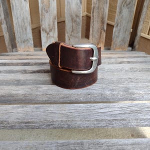 Timberland Dark Brown Distressed Leather Belt Retro Vintage Clothing Accessory Width 1 1/2&quot; Hole Length 39&quot; to 43&quot;