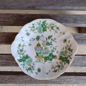 Crown Staffordshire Oriental Scalloped Fine Bone China Trinket Dish Pattern "Kowloon" Made in England