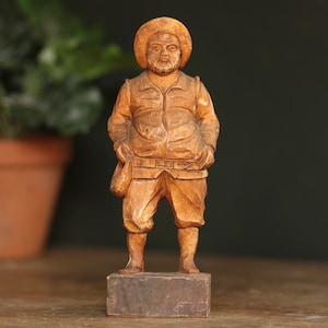 Vintage wooden hand-carved mountain ranger statue. Male figure. Medium/large size. Climber. Alpine. Rustic. Wood. Figurine. Circa 1960s.