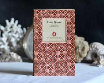 Mid-century ‘John Donne’ poetry collection. 1964. The Penguin Poets. Paperback. Classic Elizabethan poetry. Beautiful cover. Decoration.